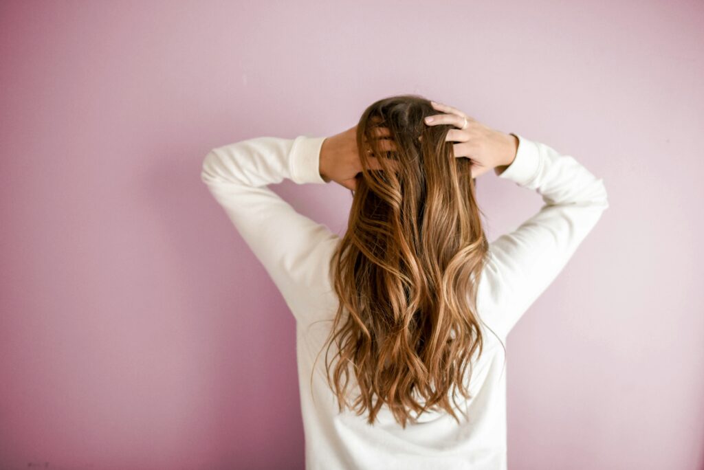 haircare routine for thin and frizzy hair